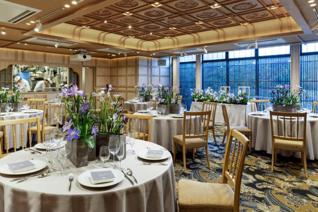 THE HIGASHIYAMA CLUB by HAPPO-EN