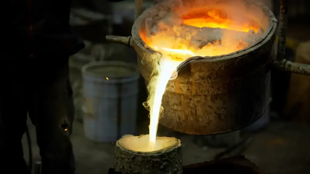 平和合金・we+：鋳物の工程美を家具として立ち上げる展示