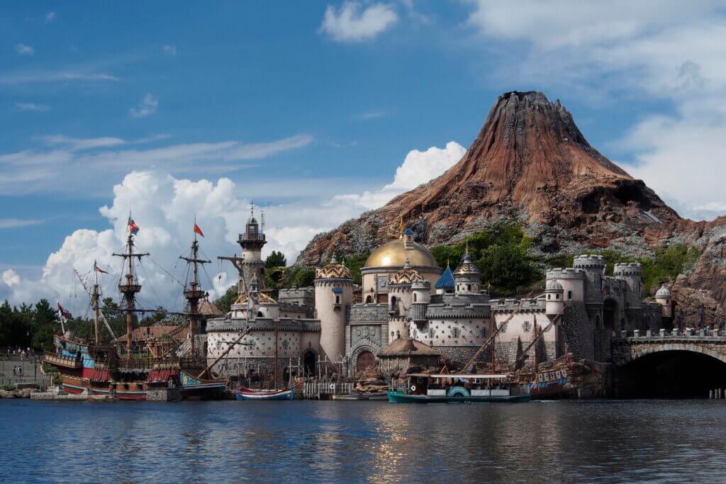 ©Disney　完成したプロメテウス火山