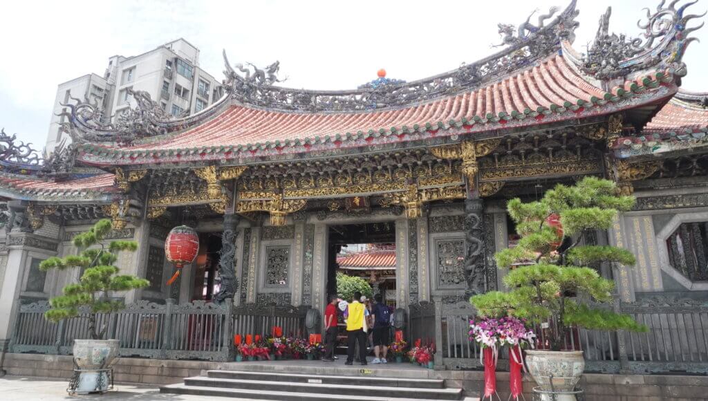 台北最古の寺院「龍山寺」