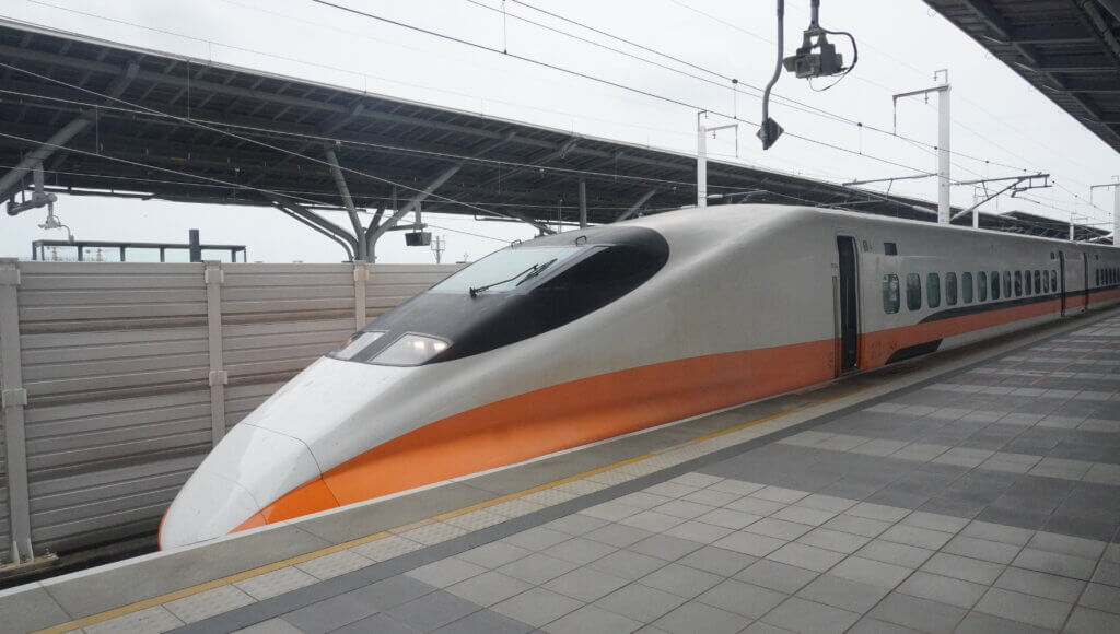 高鐵(新幹線)台南駅にて