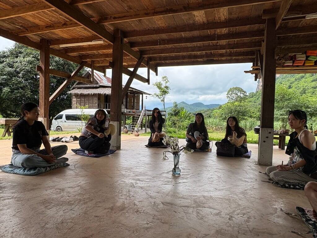 Ease Ashram