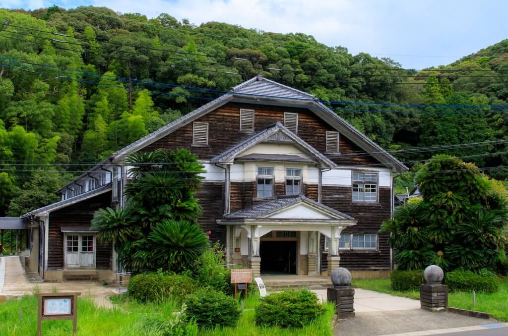 波佐見町講堂